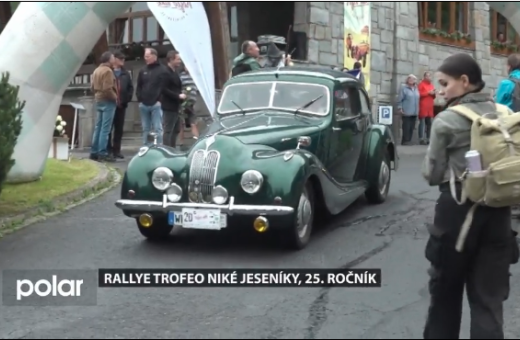 33 autoveteránů projelo třemi kraji až do Karlovy Studánky na 25. ročníku Trofeo Niké Jeseníky